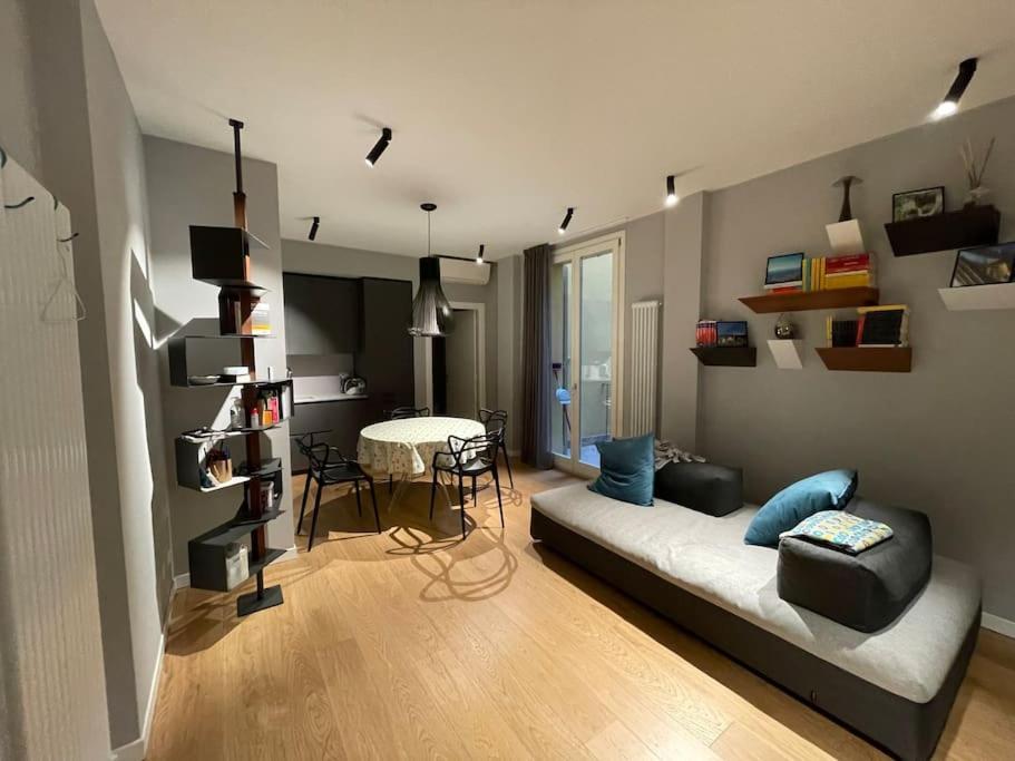 Best Place In Bologna Next 2 Towers Apartment Ngoại thất bức ảnh